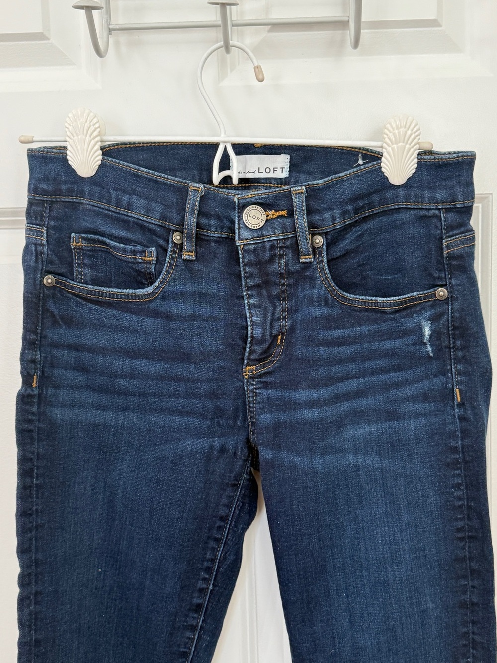 LOFT Dark Wash Skinny Jeans Size 0/25